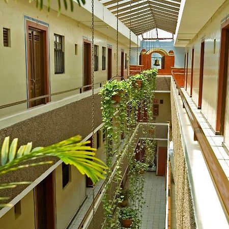 Hotel Janeiro Guadalajara Luaran gambar