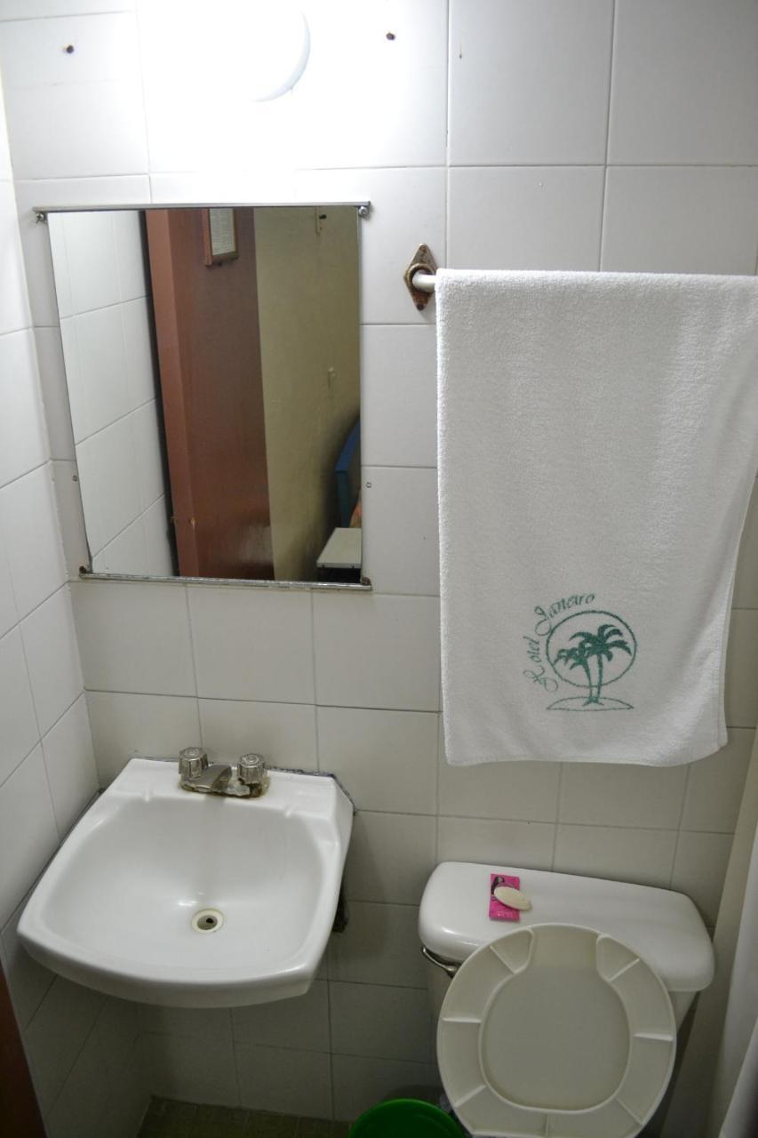 Hotel Janeiro Guadalajara Luaran gambar