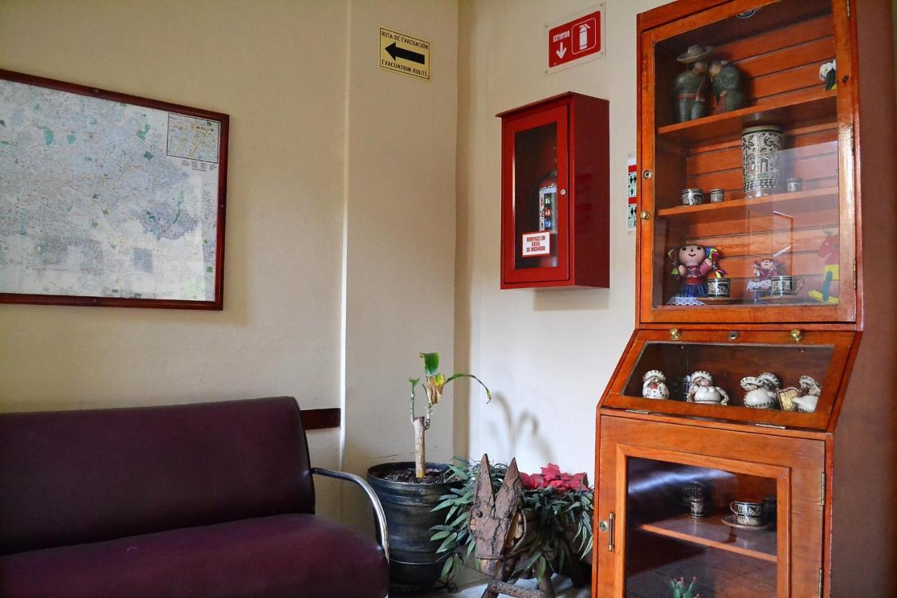 Hotel Janeiro Guadalajara Luaran gambar