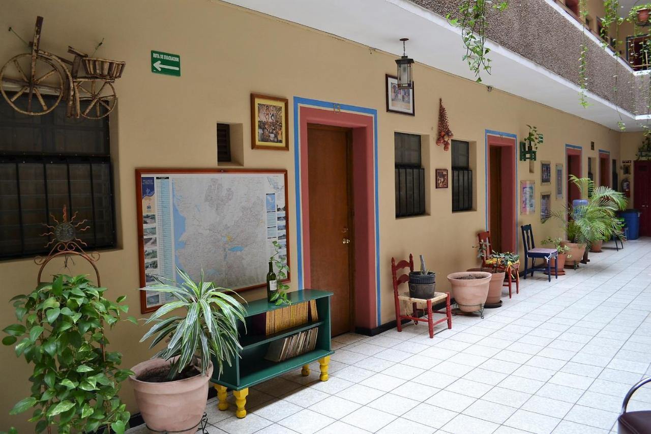 Hotel Janeiro Guadalajara Luaran gambar
