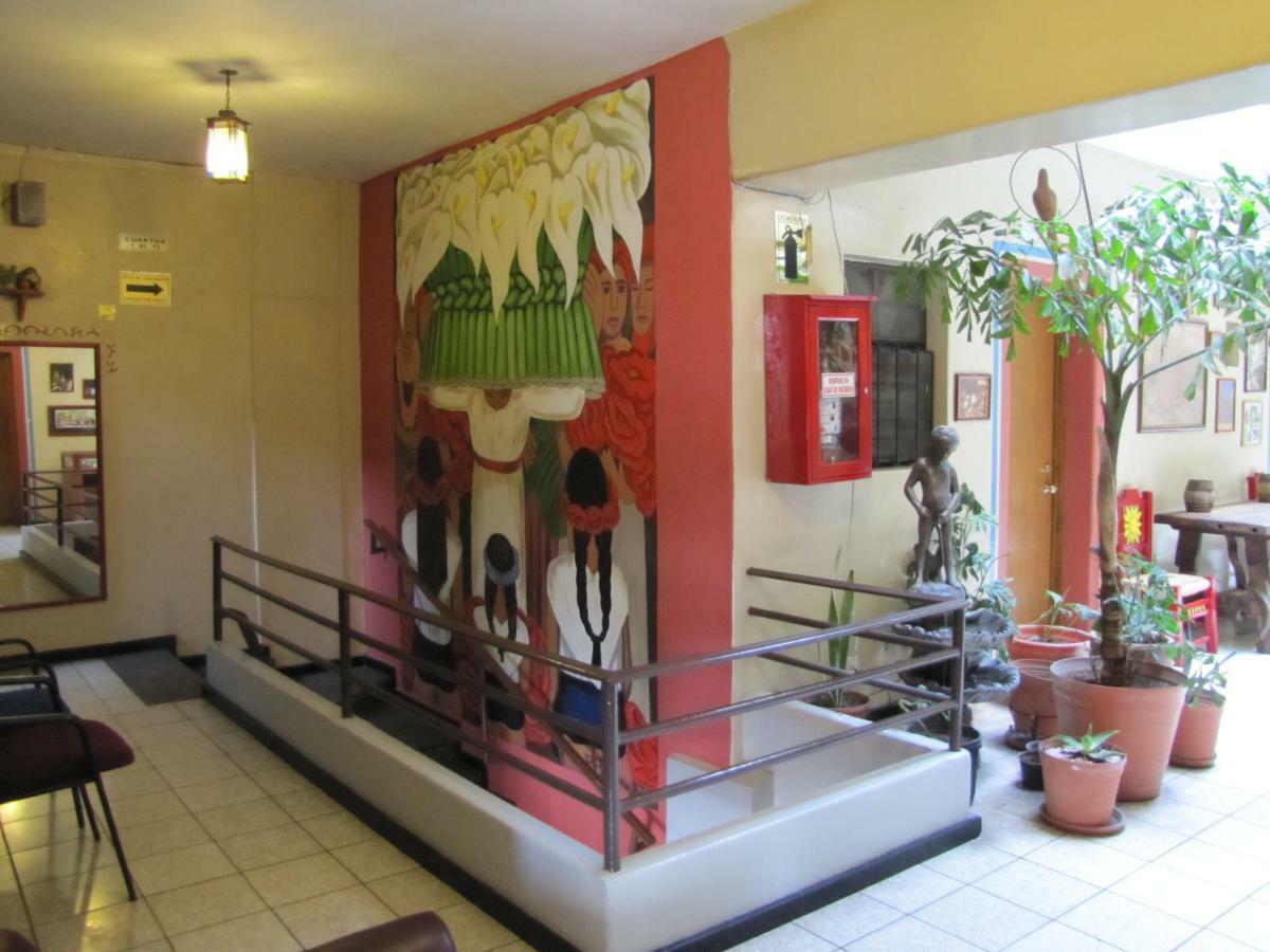 Hotel Janeiro Guadalajara Luaran gambar