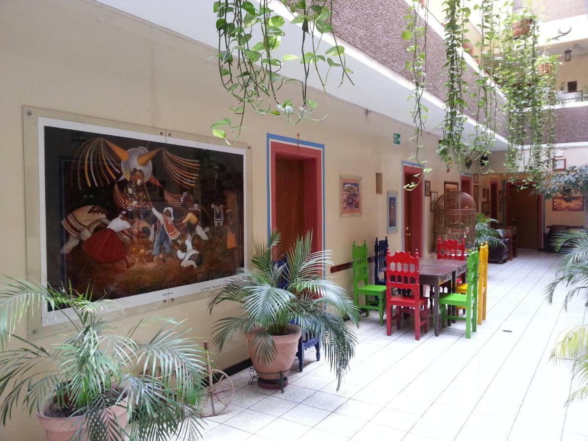 Hotel Janeiro Guadalajara Luaran gambar